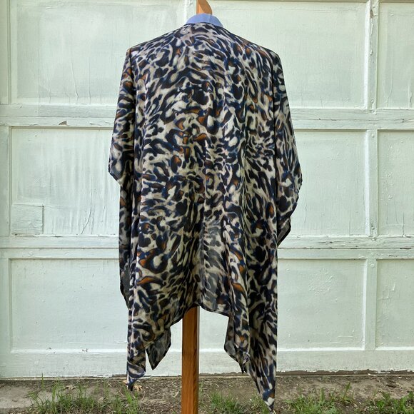 Chico's Leopard Print Silky Shawl Wrap One Size Cover-Up - Picture 8 of 8
